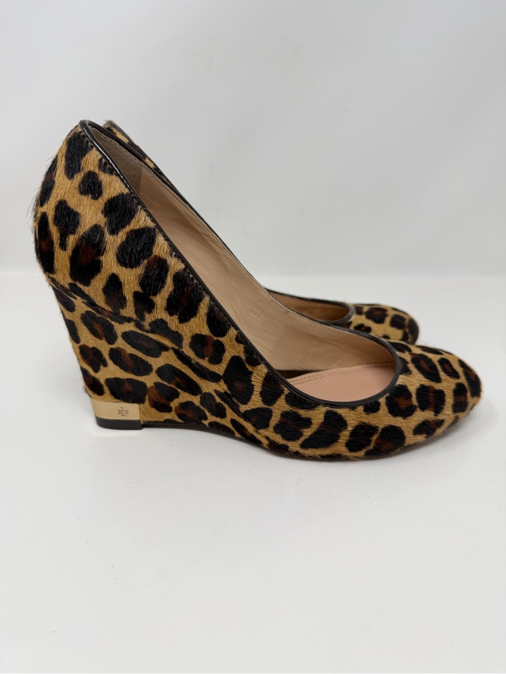 Tory Burch Astoria Leopard Print Ponyhair Wedge Pumps Tan Brown Size 7.5